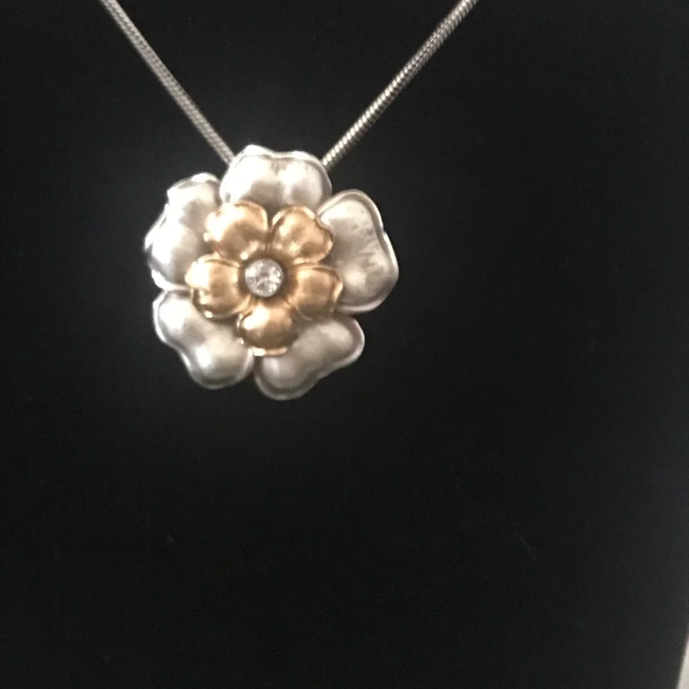 Brighton vintage flower necklace with Swarovski crystal - Picture 2 of 5
